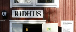 Nytt ridhus kan inte vänta