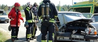 Körde på parkerad minibuss