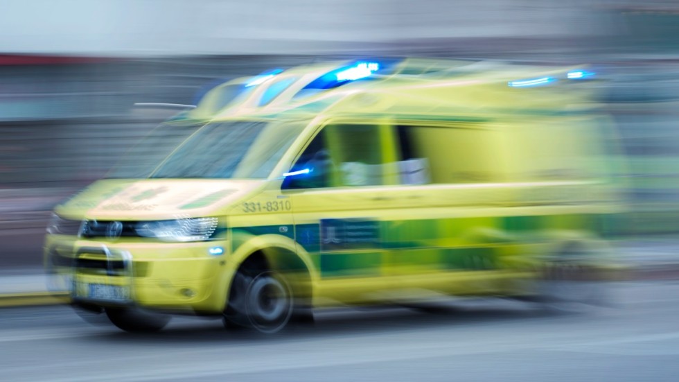 En man i 50-årsåldern omkom i en motorcykelolycka i Håbo, söder om Uppsala, på fredagen.