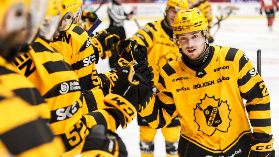 Jesper Frödén var på is under vilodagen.