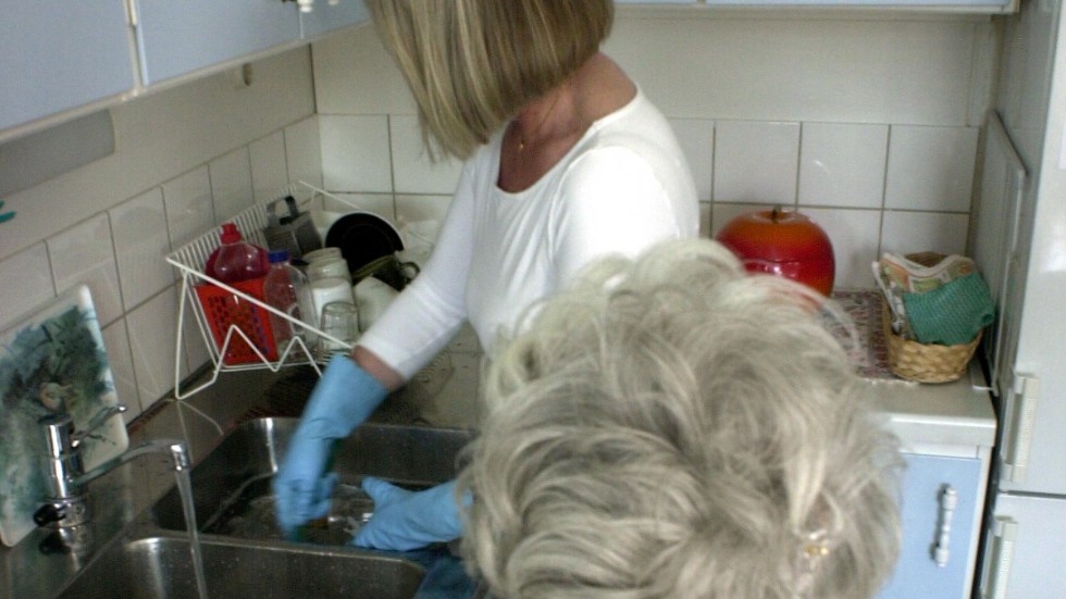 Både chefer och anställda är nöjda med hur arbetet fungerar idag inom hemtjänsten i kommunen. 