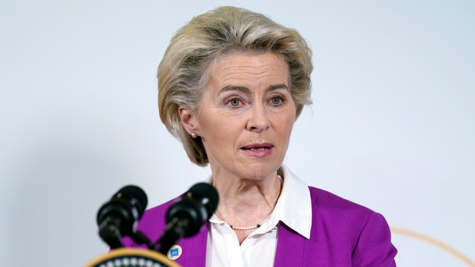 EU-kommissionens ordförande Ursula von der Leyen vill skärpa sanktionerna mot Belarus.