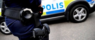 Polisen fick väcka sovande man i bil