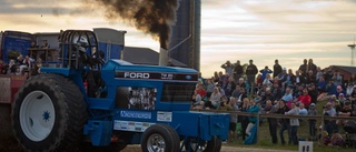 Stor folkfest vid SM i Traktorpulling