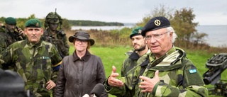 "För er skull som vi försvarar landet"