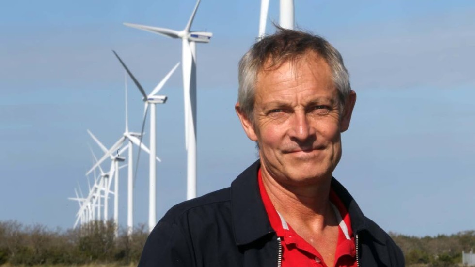 Andreas Wickman, vindkraftskonsult på Gotland, menar att ön väntar tålmodigt på den nya fastlandskabeln.