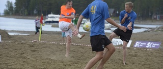 Beachsoccern är igång