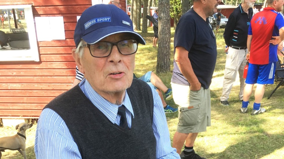Jan Klintbom vid Stångaspelen 2019. Han debuterade på Stångaspelen redan 1939 och firade genom åren stora framgångar.