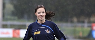 Elin fortsätter i damallsvenskan