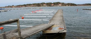 "Bryggorna håller på att slitas isär"