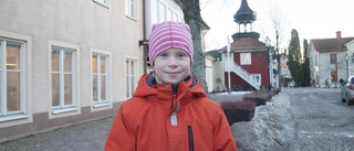 Charlie, 8: "Man ska vara snäll på Alla hjärtans dag"