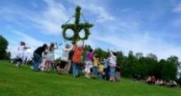 Högtrycket drar in lagom till midsommar