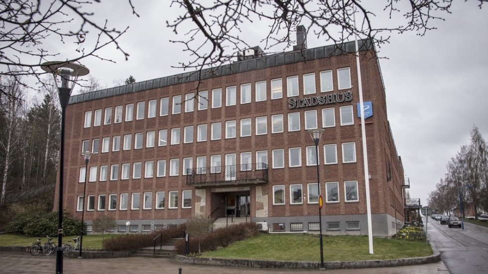 Socialtjänsten i Flens kommun har att göra när var femte person i kommunen lever på sociala ersättningar och bidrag.