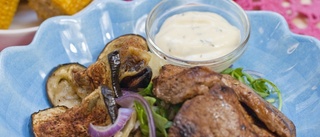 Middagstips: Ljuvlig aubergine med karré och aioli