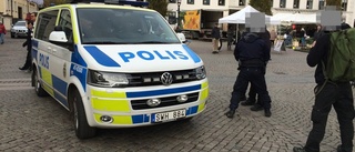 Polis ingrep på torget