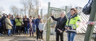 Stor folksamling när ny passage invigdes