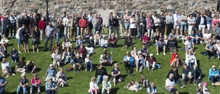 Spräckta skrönor, flaggor och minigolfpremiär på Nationaldagen