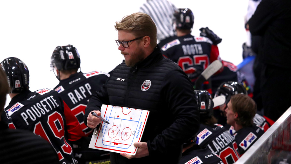 Jens Brändström, tränare i Mjölby HC.