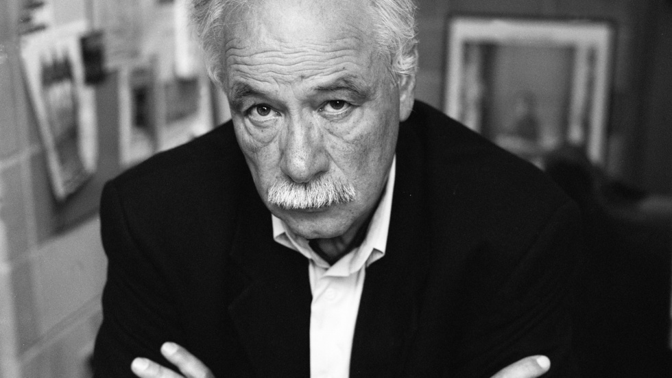 W. G. Sebald (1944–2001) var författare och professor i tysk litteratur. Han räknas till en av förra seklets viktigaste författare. Han dog i en bilolycka orsakad av en hjärtinfarkt.