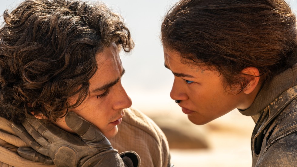 Timothée Chalamet och Zendaya i "Dune: part two". Pressbild.