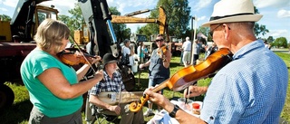 Traktorer och musik i Avan