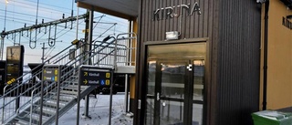 Nya stationshuset slår upp portarna