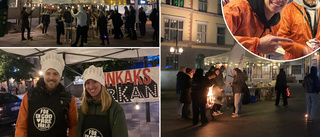 Har stått över 100 timmar på torget: "Vill sprida kärlek"