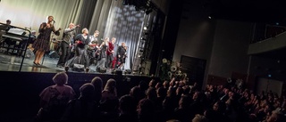 Vimmel: Kändistätt på teatern