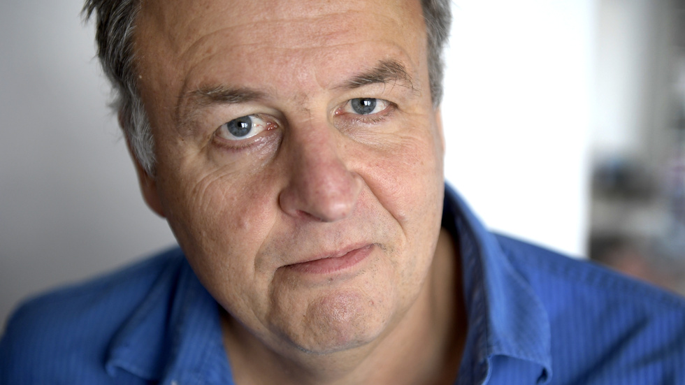 Henrik Berggren får 100 000 kronor. 