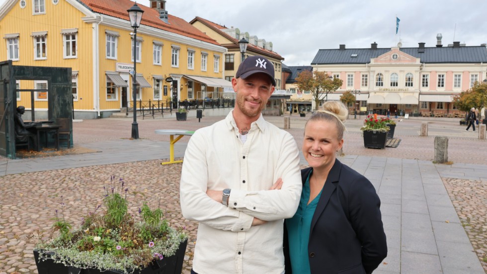 Henrik Hemmingsson på Guldkant och Martina Andersson på Stadshotellet står bakom matmarknaden i Vimmerby. Även Marie Alsér jobbar med marknaden på konsultbasis.