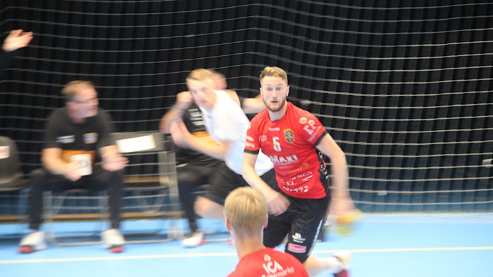 Ludvig Isegren är en av spelarna som är det frågetecken för inför laguttagningen till matchen mot Tyrold på lördag. Odeheim, Ring, Abrahamsson och Skogäng är enligt tränare Grubbström andra osäkra kort. Men exakt vilka som kan spela visar sig som vanligt vid avkast. 