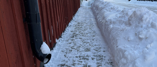 Fastighetsägarnas ansvar: Skotta "barnvagnsbred" trottoar