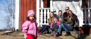 Manifestation för tvååriga Maria