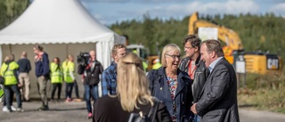 Euforisk invigning av efterlängtat banbygge