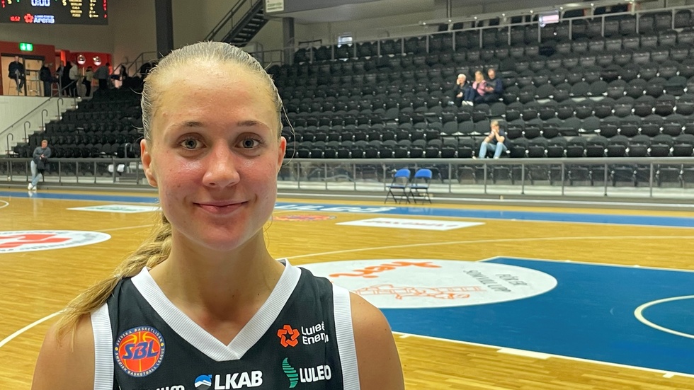 Sofia Persson, Luleå Basket, blixtinkallades till landslaget.