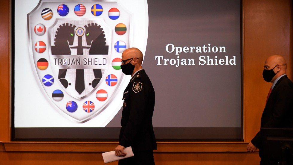 Operation Trojan Shield presenterades på många håll i världen under tisdagen, bland annat vid en presskonferens i San Diego, USA.