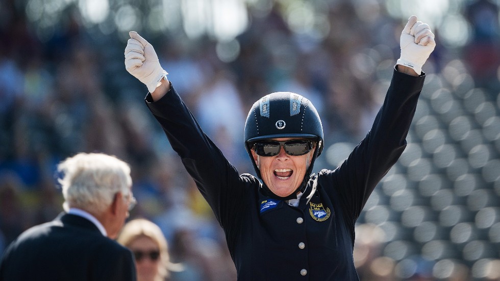 Att som Louise Etzner Jakobsson (bilden) och Morgan Johansson Cropper och andra elitidrottare satsa mot internationell toppnivå är ett stort åtagande och endast ett fåtal når världsklass. 