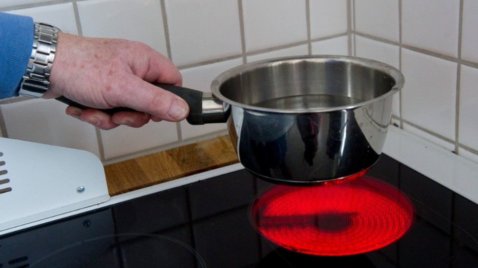 Bakterier, virus och parasiter dör när vattnet kokas. Arkivbild.