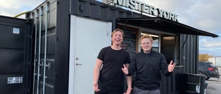 Snabbväxande hamburgerkedja siktar på Västervik • Där ska foodtrucken stå