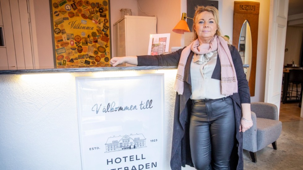 På lördag arrnagerar "Kickan" Enman en spelkväll på Hotell Slitebaden med syfte att motverka ensamhet. 