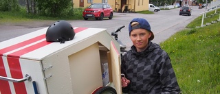 Jesper Wiklund, 13 år från Arjeplog, har byggt en egen minihusvagn