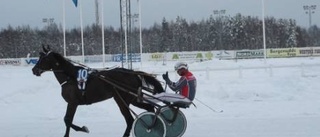 Lunchdubbeln till hungrig Jaara