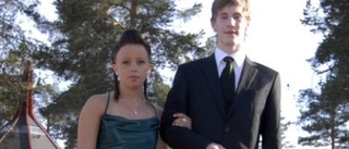 Somrig studentbal med färg, prakt och elegans