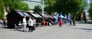 Sval valupptakt på torget