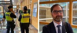 Advokaten går emot 17-åringens version: "Han matades med information" • Så var sista rättegångsdagen