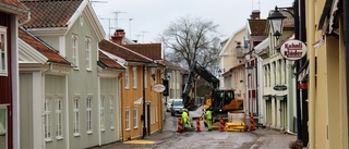 Central gata avstängd för trafik – måste återställas