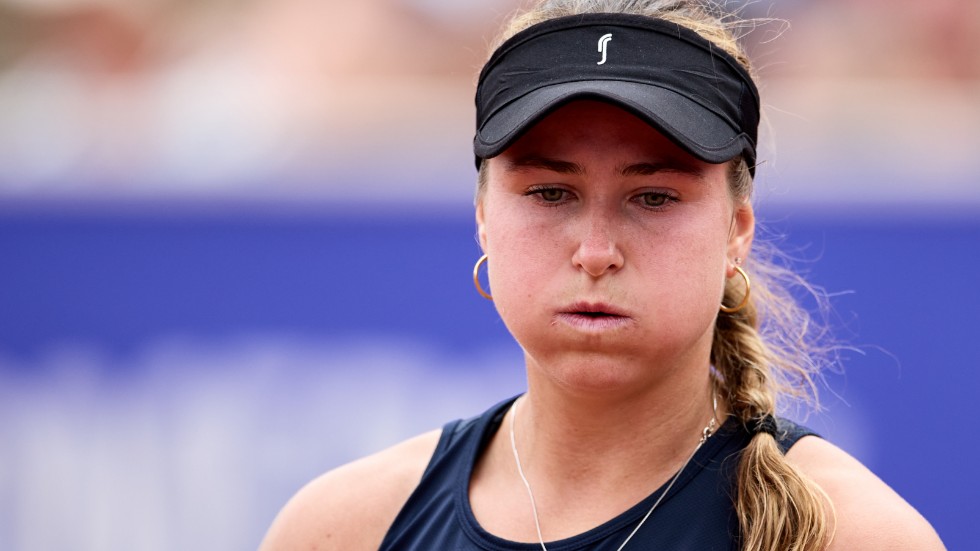 Rebecca Peterson är utslagen ur WTA-turneringen i Båstad.