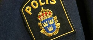 Hotade att döda arrestvakt