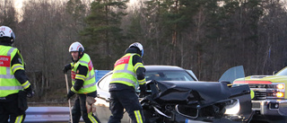 En person till sjukhus efter frontalkrock