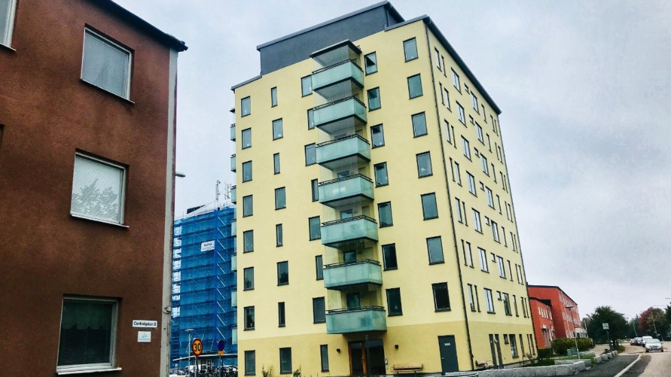 I september blev inflyttningen klar i Skutskärs enda höghus och nyaste hyresrättsbygge: Höghuset. Nästa projekt i Skutskärs centrum är ett nytt trygghetsboende med 36 lägenheter. 